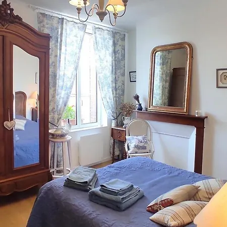 Maison Familiale Avec Jardin, Proche De Compiegne, Beauvais Et Chantilly, Ideale Pour 6 Pers. - Fr-1-526-44 Ravenel