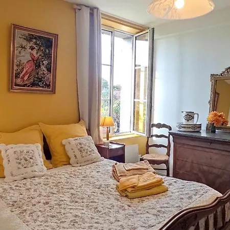 Maison Familiale Avec Jardin, Proche De Compiegne, Beauvais Et Chantilly, Ideale Pour 6 Pers. - Fr-1-526-44 Holiday home *