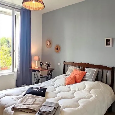 Maison Familiale Avec Jardin, Proche De Compiegne, Beauvais Et Chantilly, Ideale Pour 6 Pers. - Fr-1-526-44