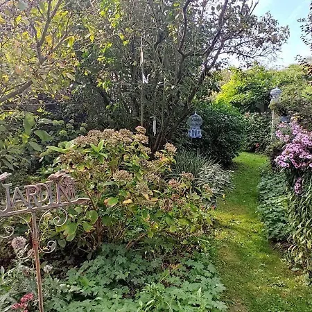 Maison Familiale Avec Jardin, Proche De Compiegne, Beauvais Et Chantilly, Ideale Pour 6 Pers. - Fr-1-526-44 * Ravenel